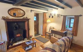 Stanton Cottage, Youlgrave Nr Bakewell